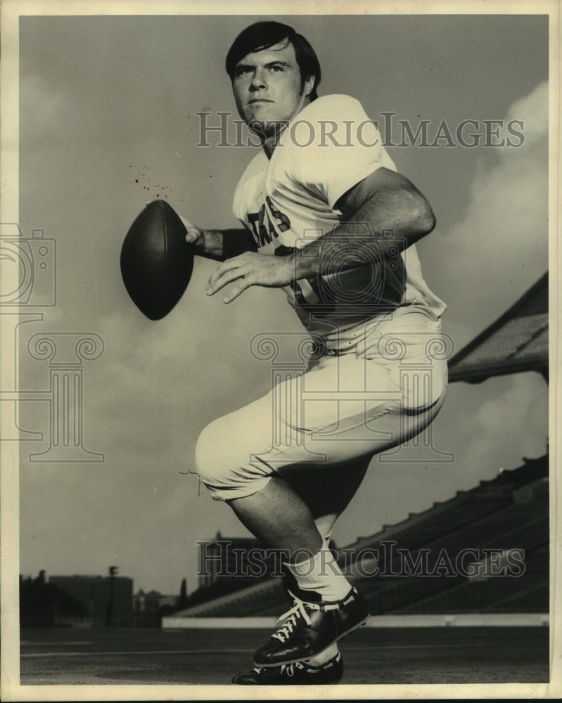 1972 Press Photo University of Texas quarterback Marty Akins. - hcs07868- Historic Images