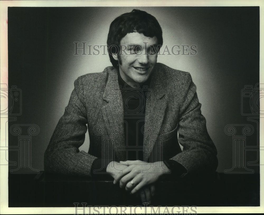1981 Press Photo Association of Road Racing Athlete's president Don Kardong. - Historic Images