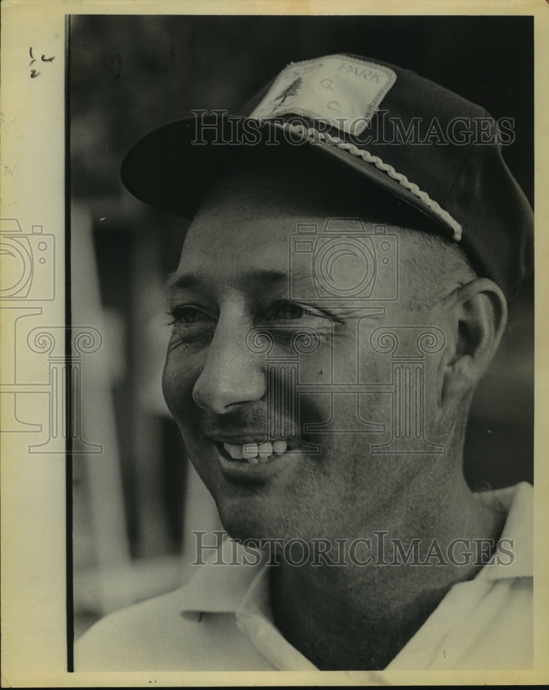 1966 Press Photo Golfer Tommy Cruse. - hcs08807 - Historic Images