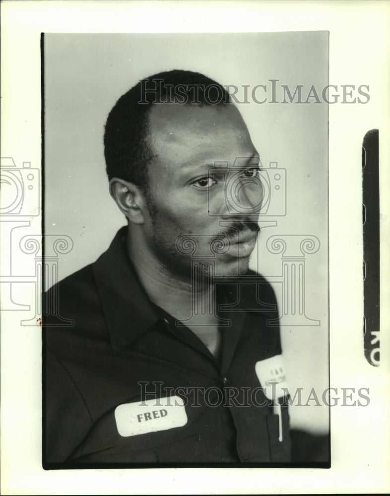 1986 Press Photo Fred Coleman, father of Grand Prairie High football player.- Historic Images