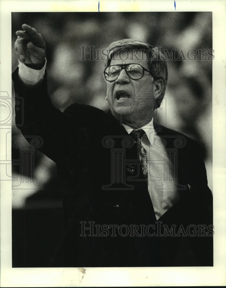 1992 Press Photo Clear Lake High basketball coach Bill Krueger wins 1,000th.- Historic Images