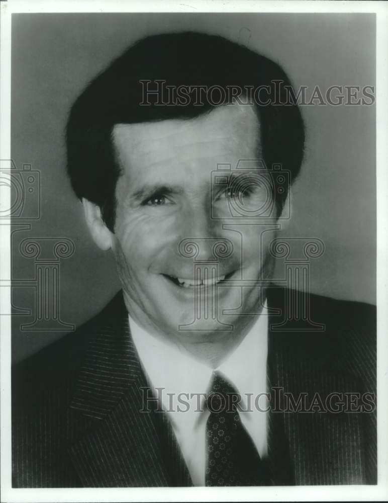 1987 Press Photo Jim Tunney, National Football League referee - hcs10450 - Historic Images