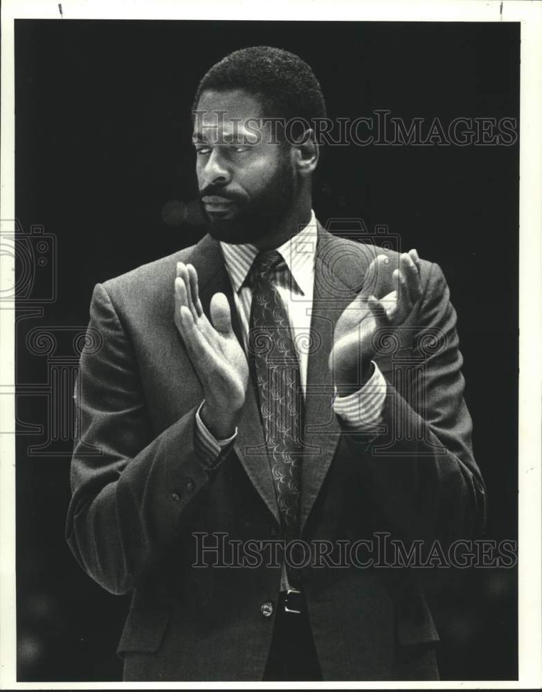 1988 Press Photo Don Chaney, Houston Rockets coach - hcs10594 - Historic Images