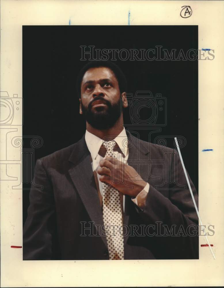 1989 Press Photo Don Chaney, Rockets basketball coach - hcs10596- Historic Images