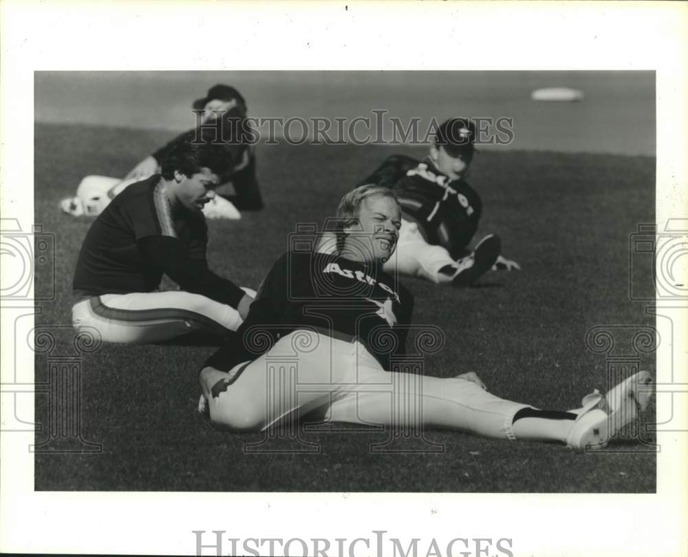 1986 Press Photo Astros pitcher Mike Scott at spring training workout in Florida - Historic Images