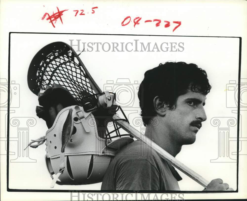 1978 Press Photo Lacrosse player Scott Killary carries his gear - hcs11224- Historic Images