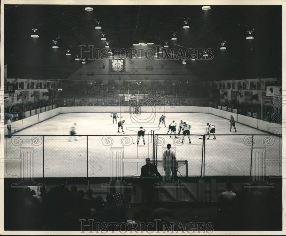 1948 Press Photo The National Collegiate Ice Hockey Championships in Colorado- Historic Images