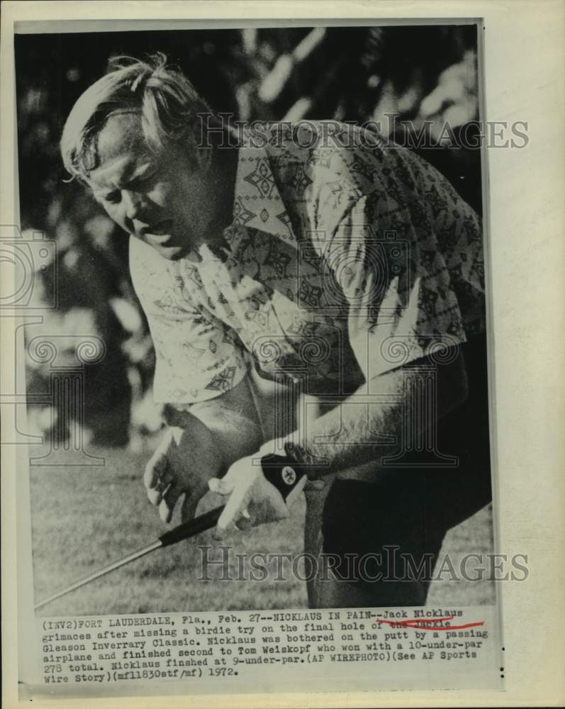 1972 Press Photo Pro golfer Jack Nicklaus misses birdie putt, finishes second. - Historic Images