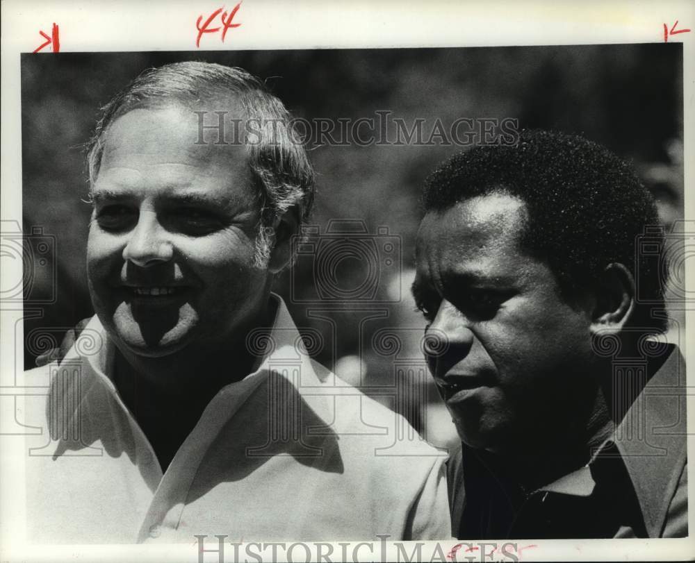 1978 Press Photo Harold Weisenthal, Flip Wilson paired up during Pro-Am Tourney.- Historic Images