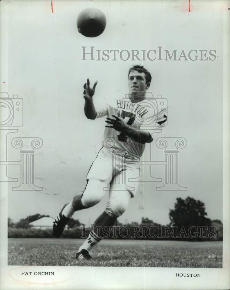 1971 University of Houston football player Pat Orchin. - Historic Images