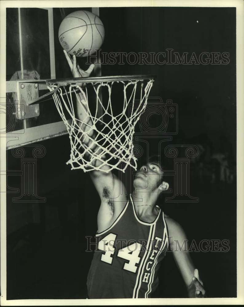 1972 Texas Tech University basketball player Ralph Palmer. - Historic Images