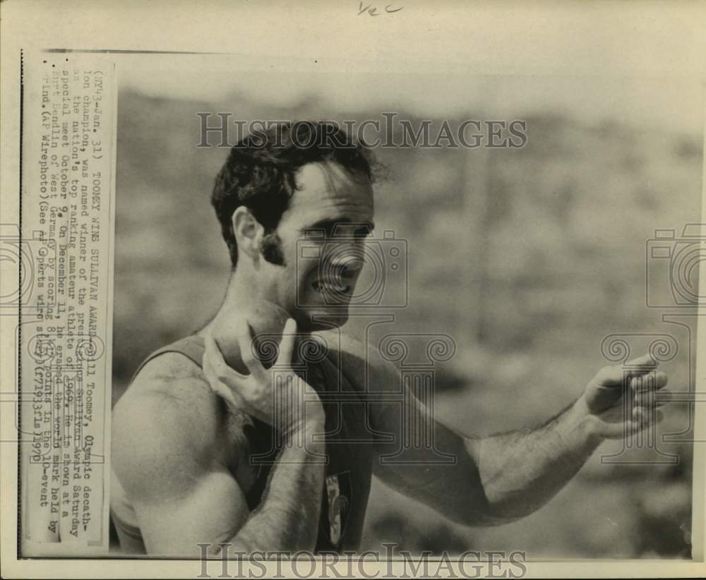 1970 Olympic decathlon champ, Bill Toomey, wins Sullivan Award - Historic Images
