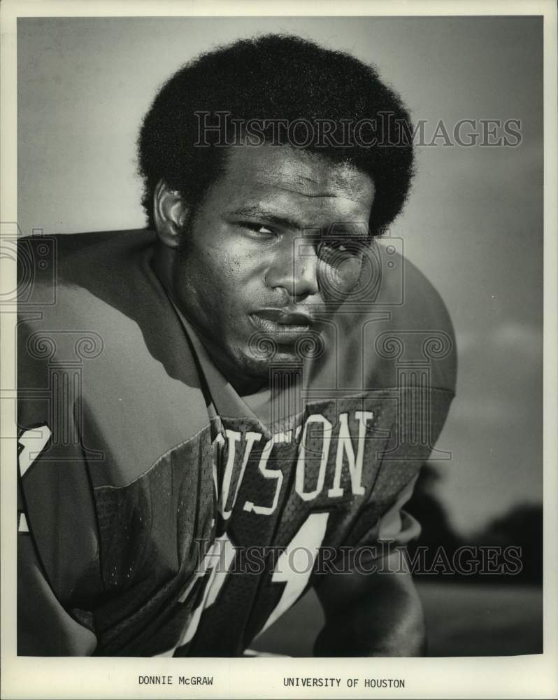 1977 Donnie McGraw of the University of Houston football team - Historic Images