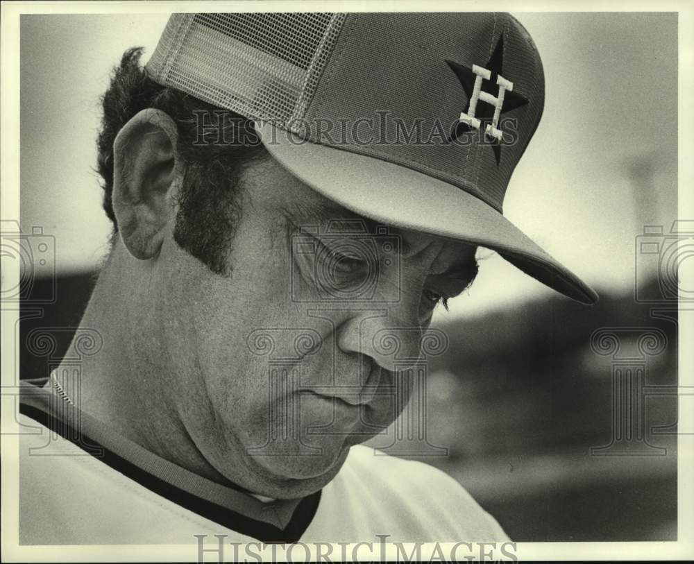 1980 New Houston Astros' coach Dan Leppert at Florida training camp - Historic Images