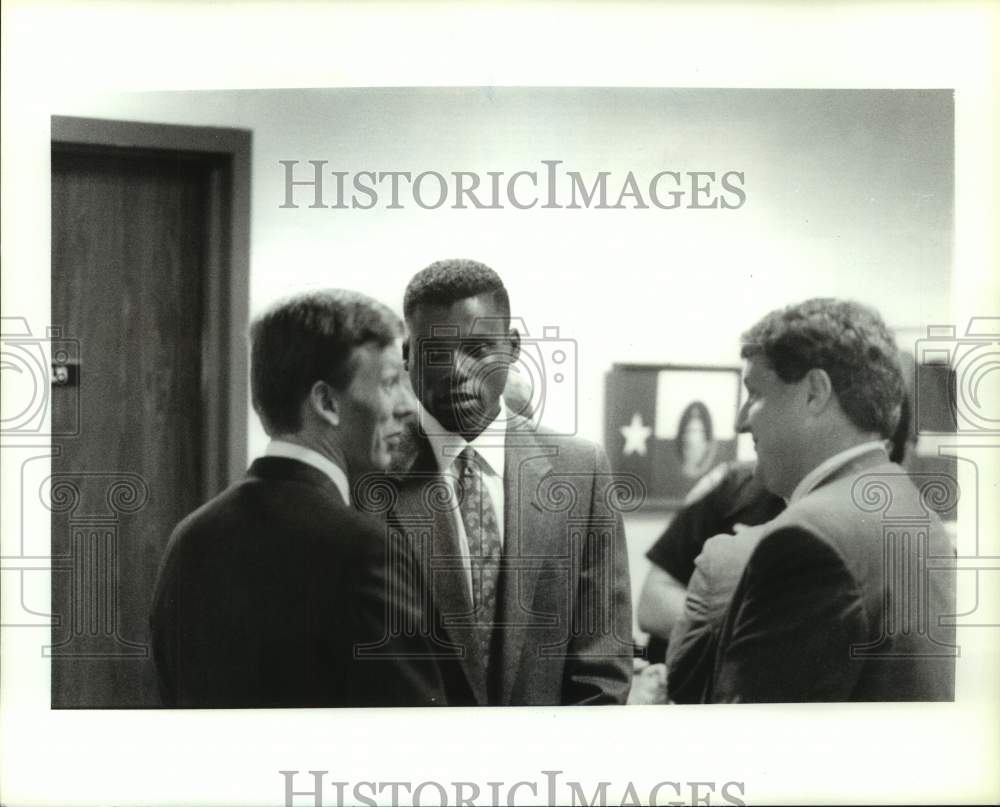 1991 Track star Carl Lewis leaving court - Historic Images