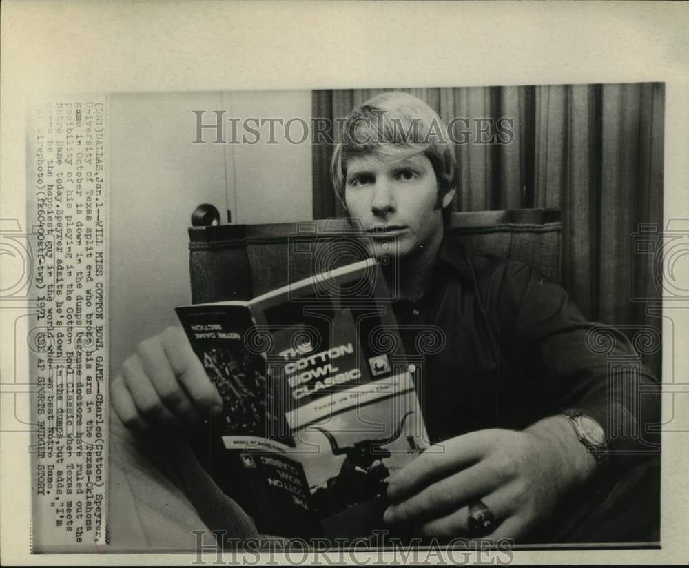 1971 Injured Texas&#39; Charles Speyrer unable to play in Cotton Bowl - Historic Images