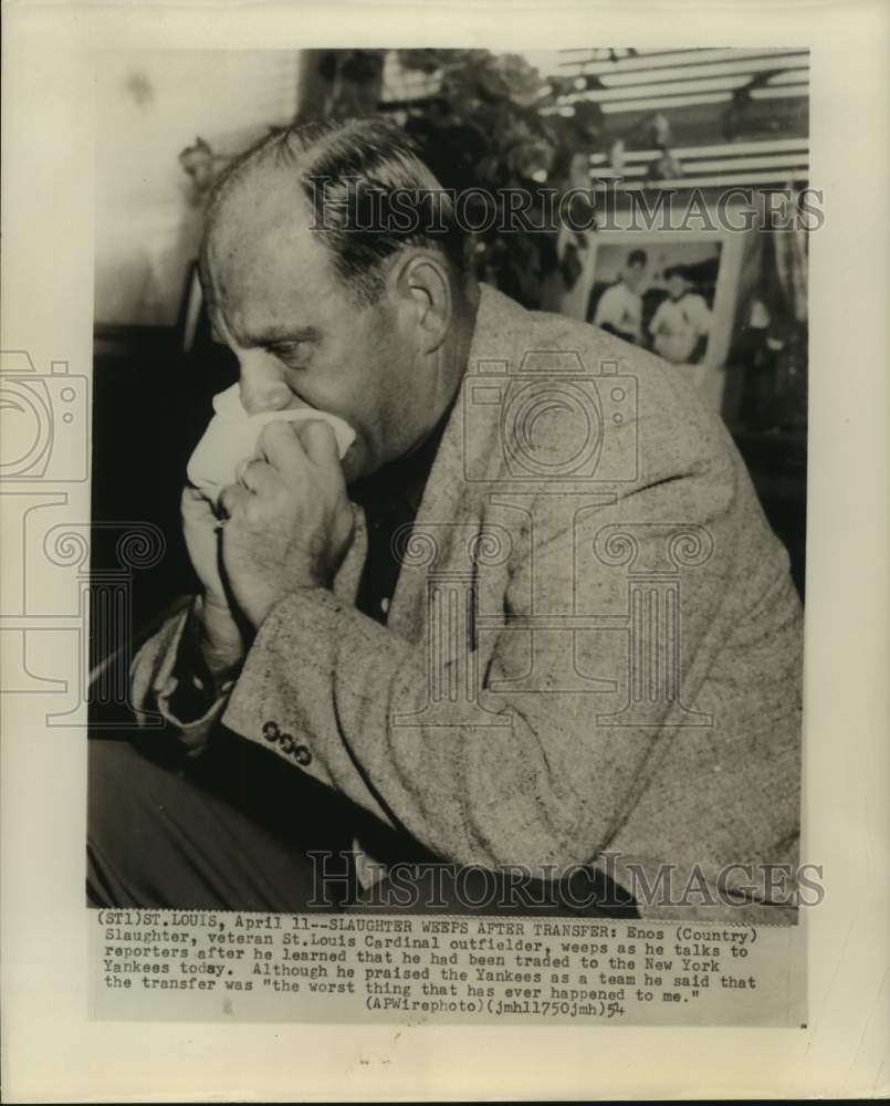 1954 Press Photo Cardinals outfielder Enos Slaughter weeps over trade to Yankees - Historic Images