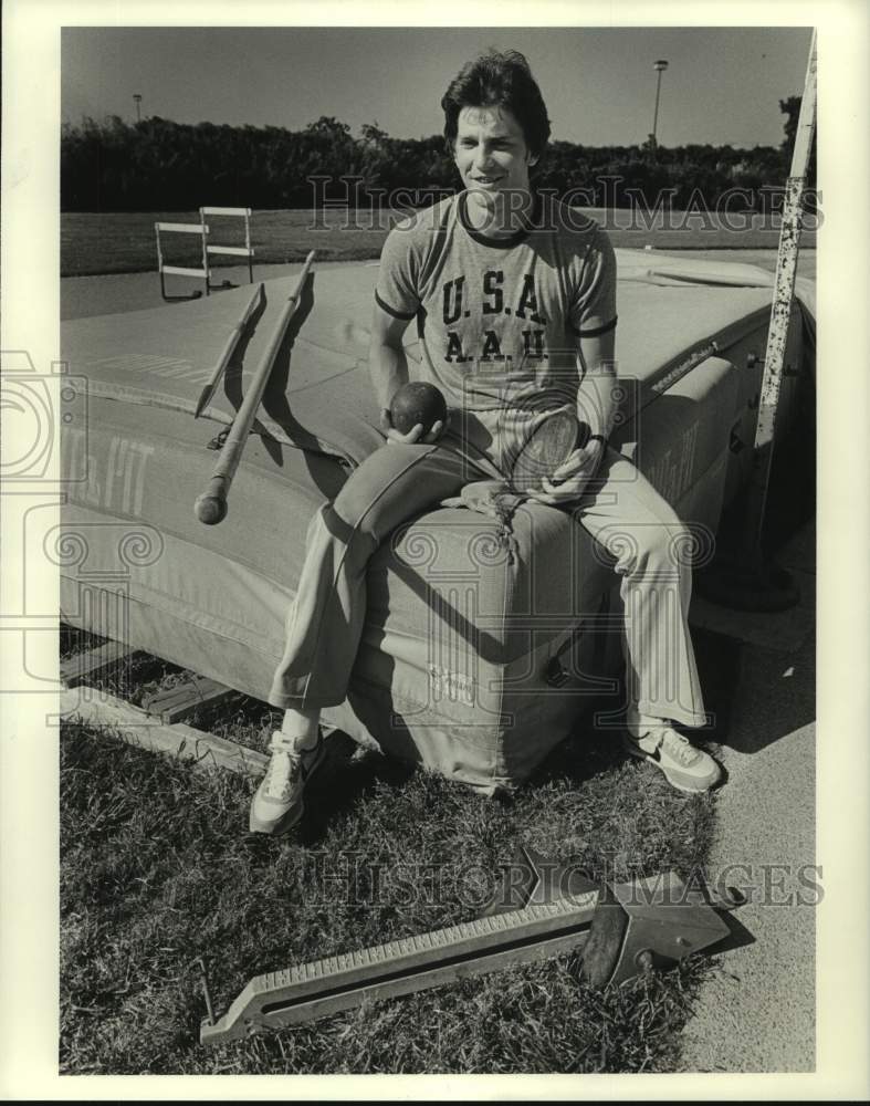 1979 Press Photo Decathlete and Olympic hopeful Jim Howell - hcs17597 - Historic Images