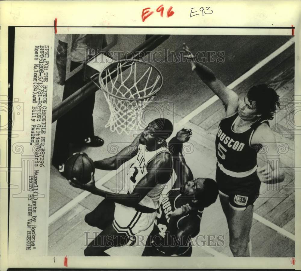 1981 Press Photo Houston Rockets basketball players Malone &amp; Paultz play defense - Historic Images