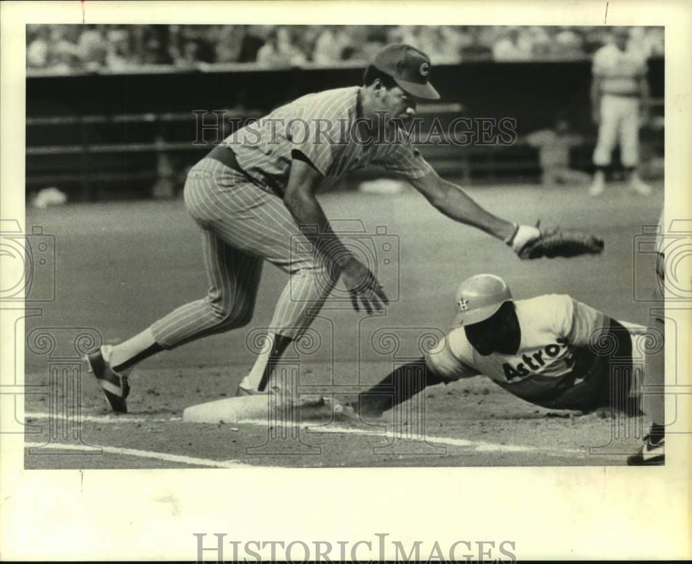 1980 Press Photo Houston Astros baseball player Joe Morgan slides back to first - Historic Images