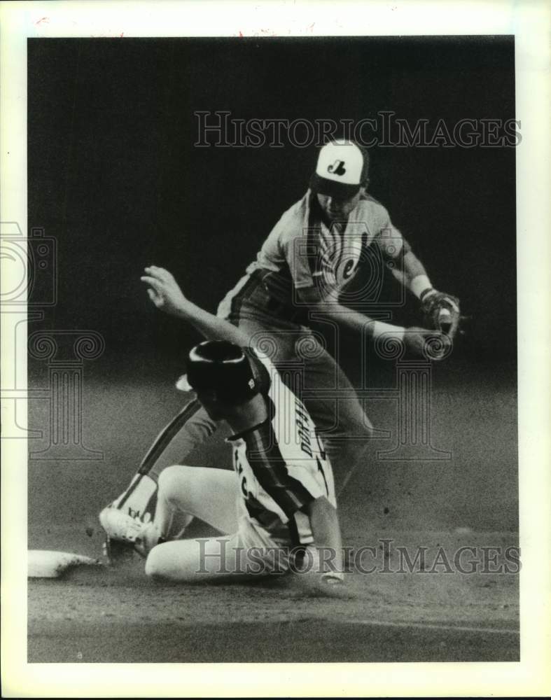 1989 Press Photo Astros' Bill Doran out at 2nd on forceout by Expos' Spike Owen - Historic Images