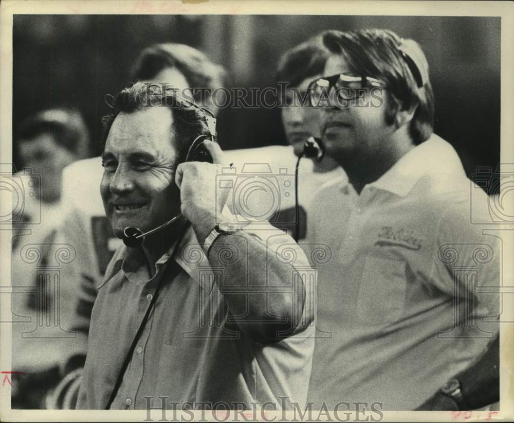 1972 Press Photo Houston Oiler Coach Bill Peterson - hcs19617- Historic Images