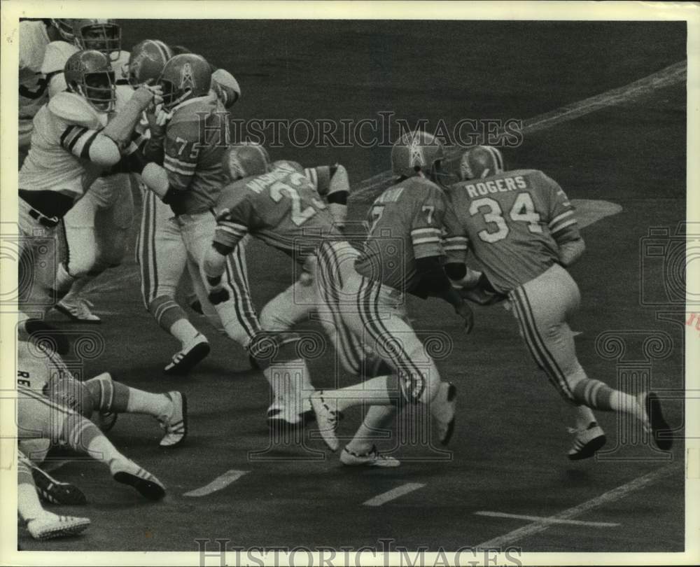 1975 Press Photo The Houston Oilers in action - hcs19775 - Historic Images