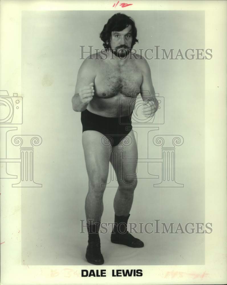 Press Photo Wrestler Dale Lewis - hcs20371 - Historic Images