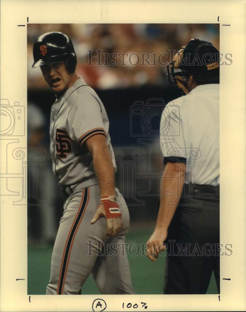 1988 Press Photo Giants&#39; Bob Melvin argues ineffectively with umpire Dana DeMuth - Historic Images