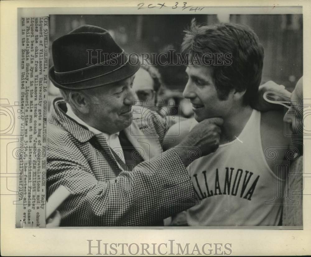 1971 Press Photo Villanova coach &quot;Jumbo&quot; Elliott &amp; track star Mary Liquori- Historic Images