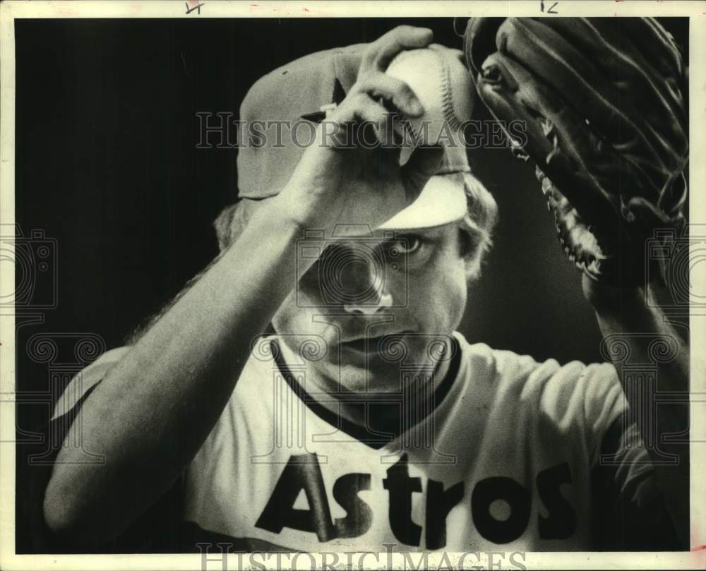 1979 Press Photo Houston Astros&#39; right-handed pitcher Joe Niekro starts windup - Historic Images