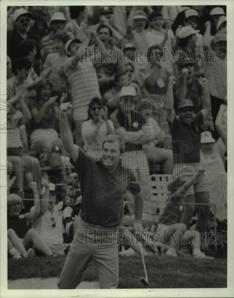 1986 Press Photo Golfer Curtis Strange beats Calvin Peete in Houston Open- Historic Images