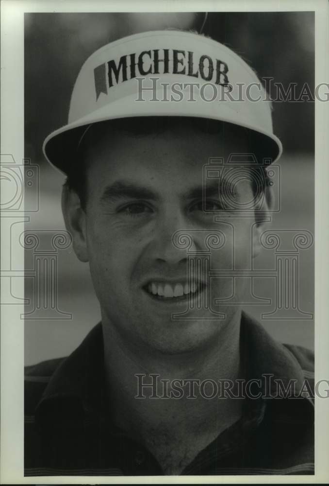1987 Press Photo Close-up photo of golfer Rob McNamara at amateur match - Historic Images