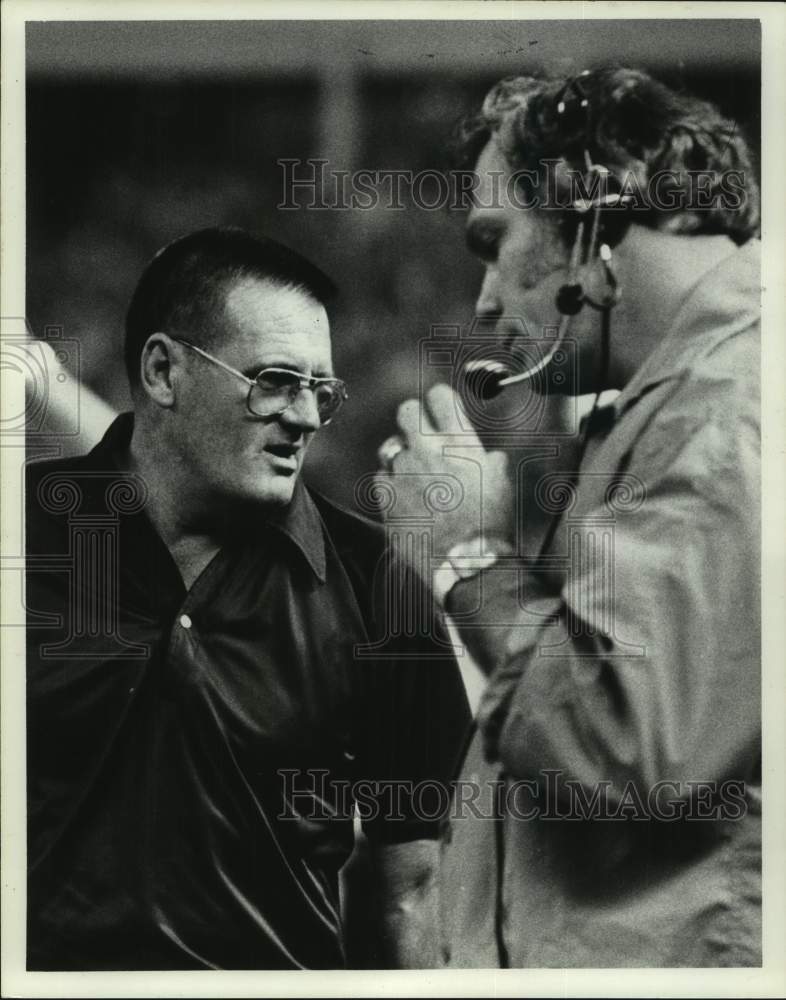 1976 Press Photo Oail Andrew &quot;Bum&quot; Phillips, Houston Oilers head coach - Historic Images