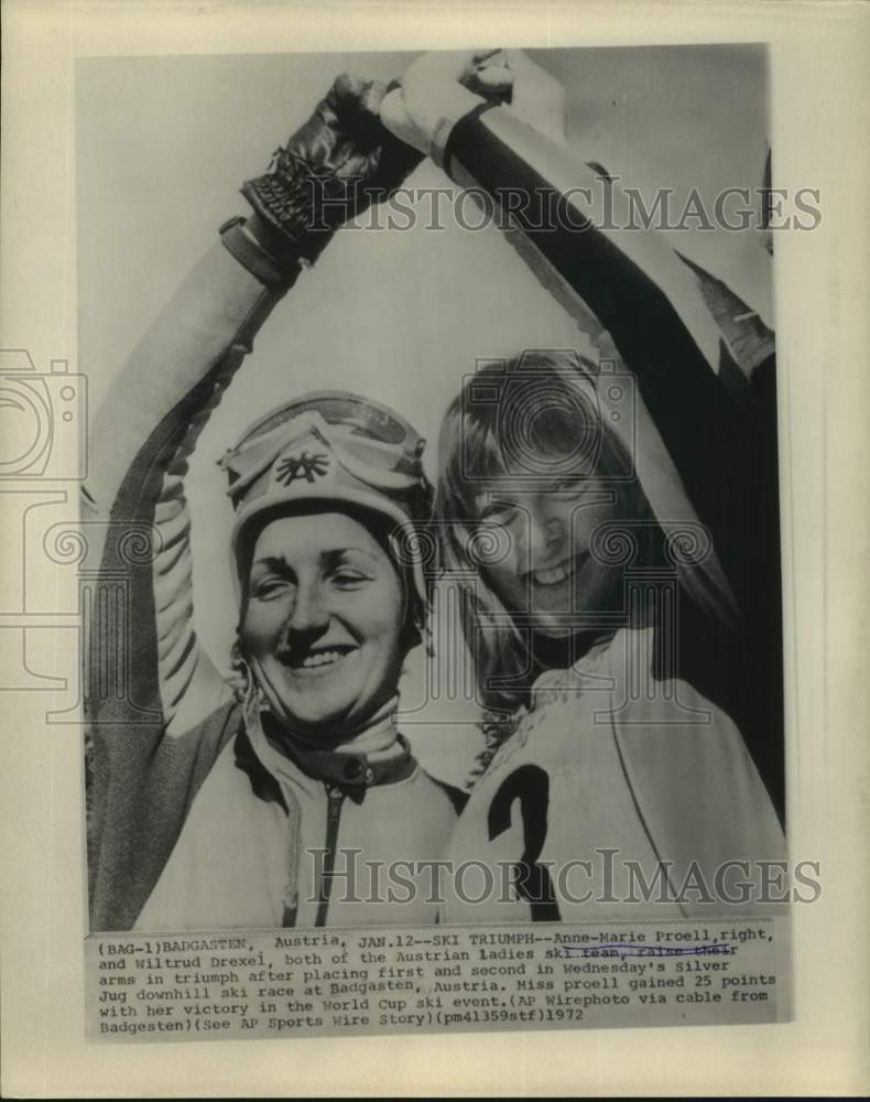 1972 Press Photo Silver Jug ski racers Anne-Marie Proell and Wiltrud Drexel- Historic Images