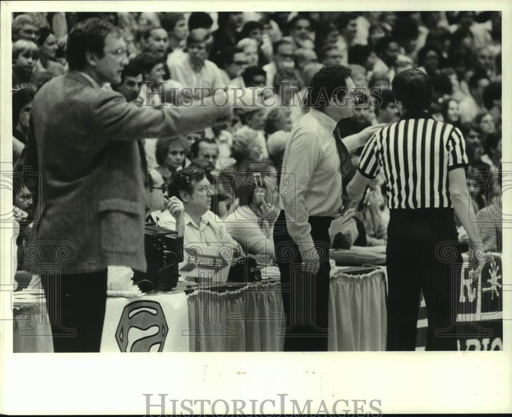 1982 Press Photo University of Arkansas basketball coach Eddie Sutton- Historic Images