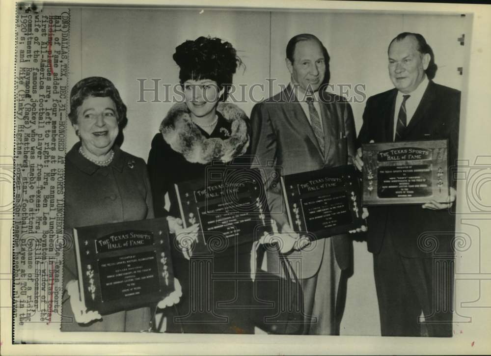 1965 Press Photo Texas Sports Hall of Fame added four members at the luncheon - Historic Images