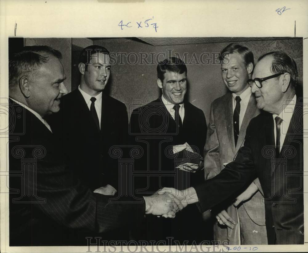 1969 Press Photo Rice QB Pascual Piedfort, TCU Athletic Dir. Abe Martin & others- Historic Images