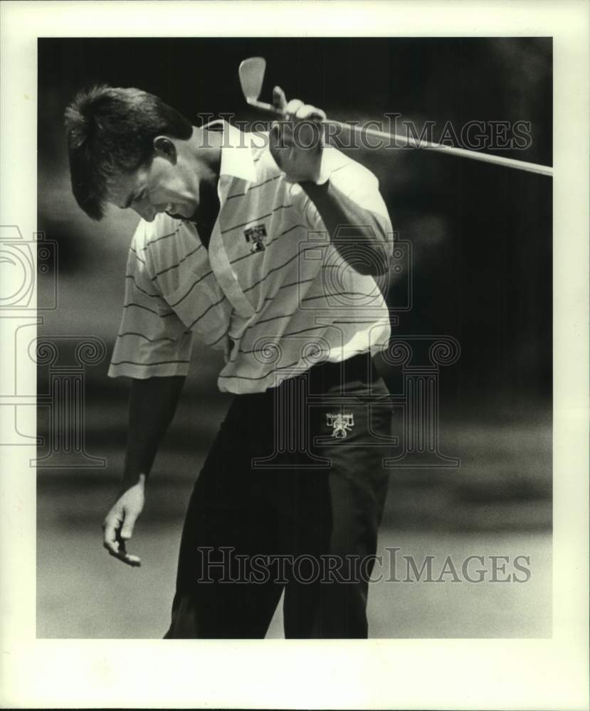 1987 Press Photo Golfer Roy MacKenzie reacts to a shot - hcs23086- Historic Images