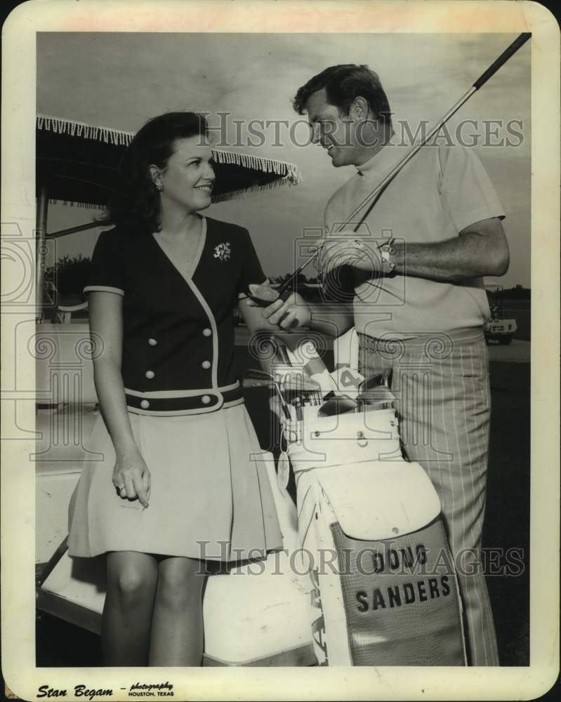 1969 Press Photo Golfer Doug Sanders and Mrs. John (Trish) Grimm - hcs23188- Historic Images