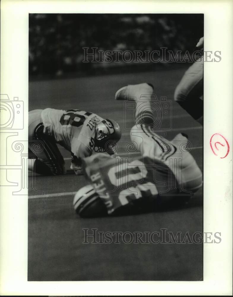 1988 Press Photo Houston Oilers football running back Mike Rozier scores a TD - Historic Images