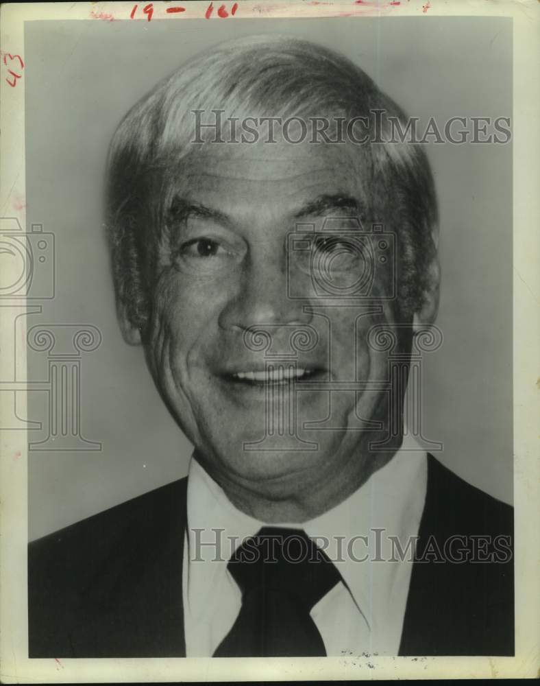 1975 Press Photo Carroll Rosenbloom, owner of the Los Angeles Rams Football Co. - Historic Images