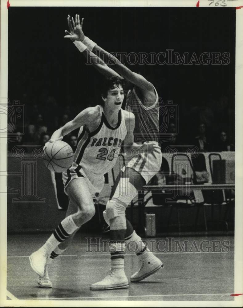 1976 Press Photo Basketball player Steve Stylestine in action - hcs23714 - Historic Images