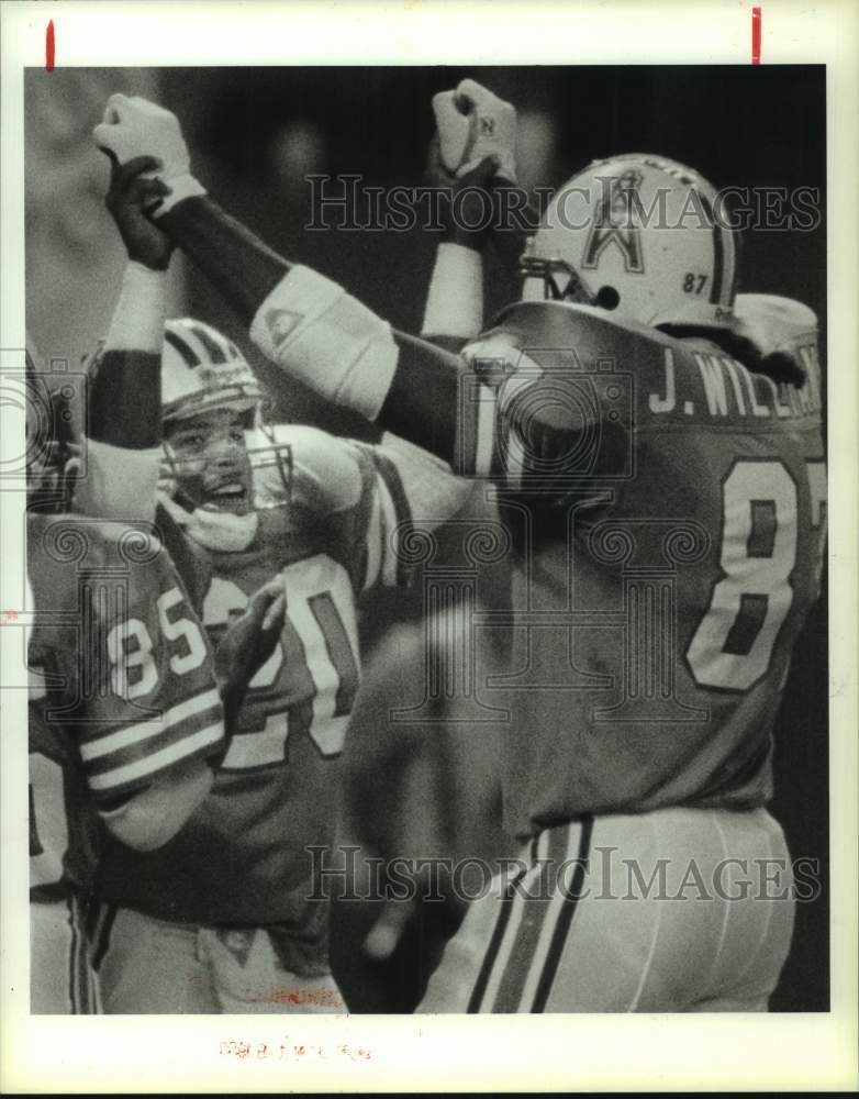 1987 Press Photo Houston Oilers football players Allen Pinkett, Jamie Williams - Historic Images