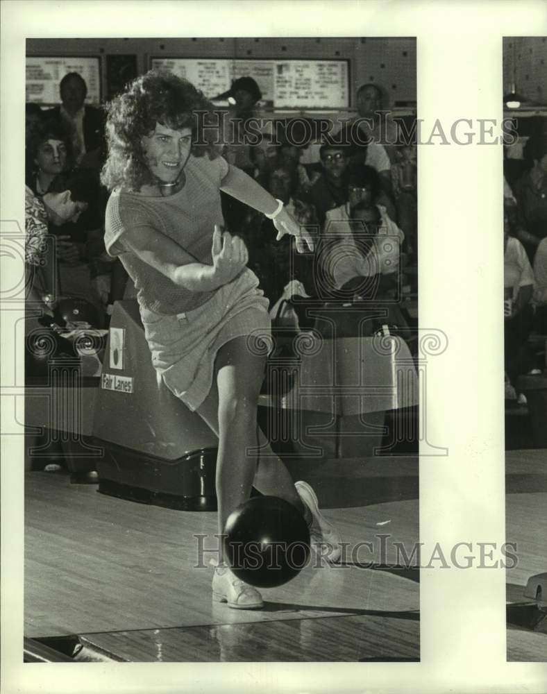 1988 Press Photo Bowler Anne Marie Pike - hcs23795- Historic Images