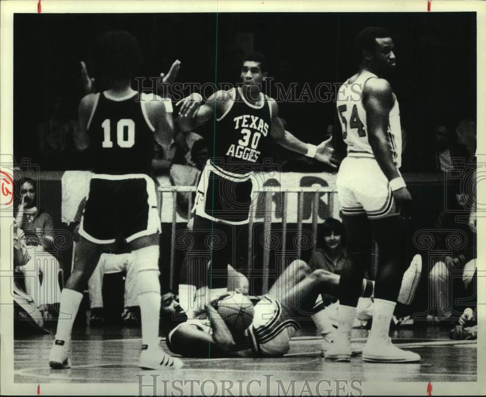 1979 Press Photo Texas A&M and Houston play men's college basketball - hcs24415 - Historic Images