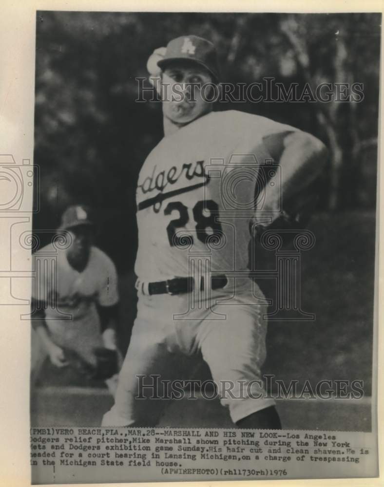 1976 Press Photo New look: hair cut, clean shaven Dodgers pitcher Mike Marshall- Historic Images