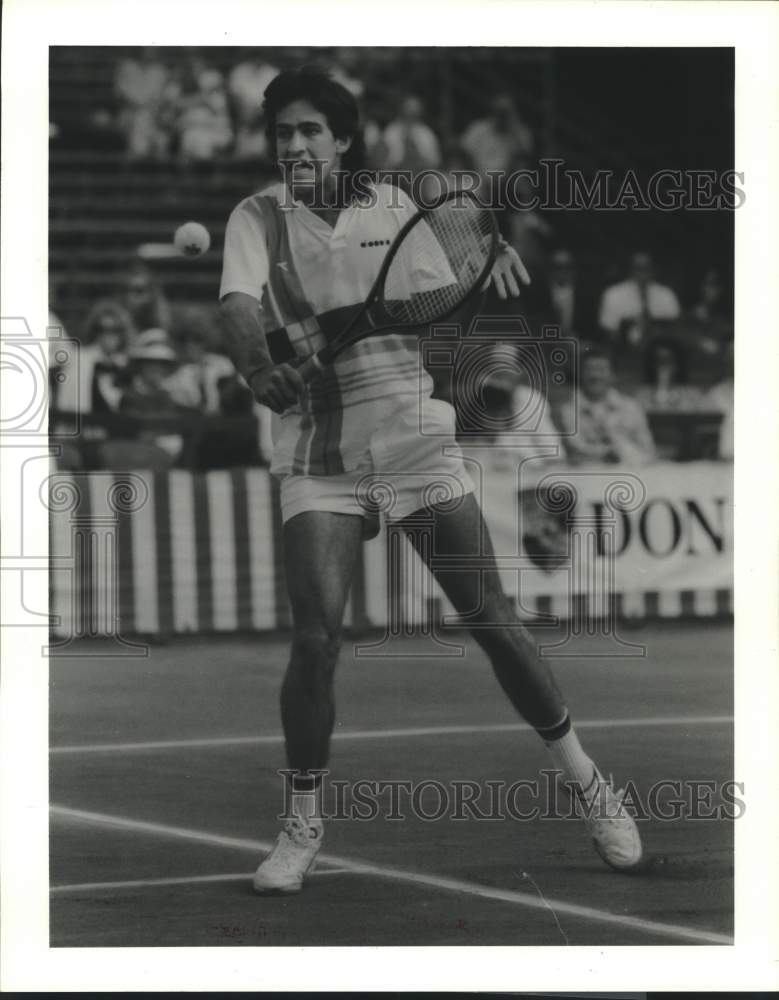 1987 Press Photo Tennis player Derrick Rostagno in action - hcs24974- Historic Images