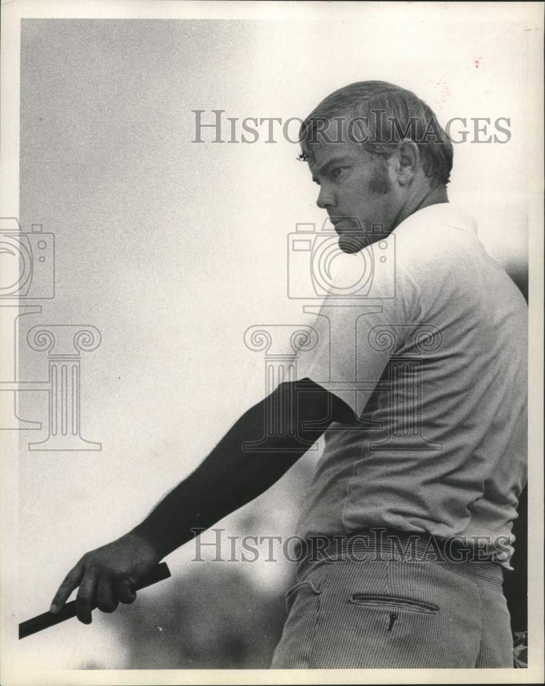 1971 Press Photo Golfer DeWitt Weaver in action - hcs25084 - Historic Images