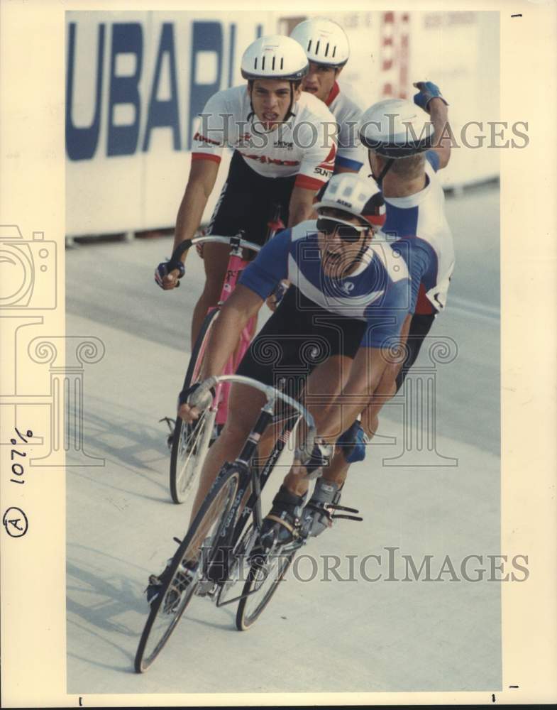 1988 Press Photo Houston&#39;s Bart Bell &amp; partner in Men&#39;s Tandem Olympic trials - Historic Images